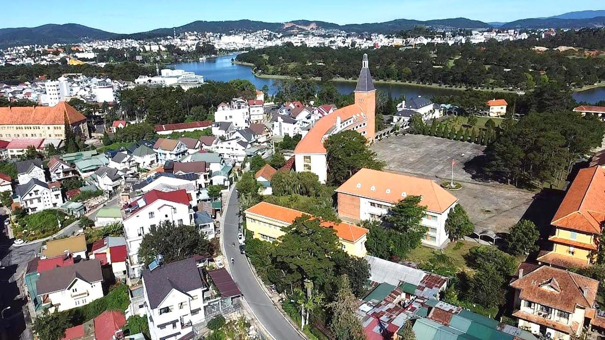 Xuan Truong Dalat Central Bagian luar foto